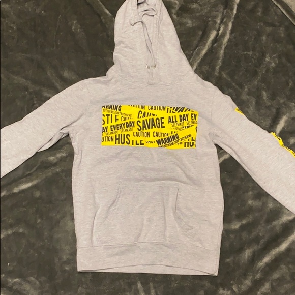 SAVAGE Hoodie - Picture 1 of 2